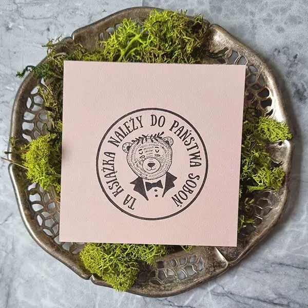 Pieczątka-ex-libris-Pan-Miś--miniatura