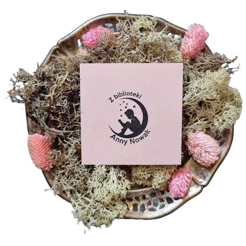 Pieczątka Ex Libris Marzyciel - unikalny wzór z serii Ludzie, oznacz swoje książki w stylu magicznych marzeń