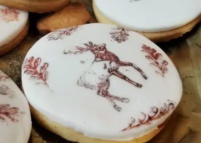 KRUCHE CIASTECZKA ZDOBIONE STEMPLAMI