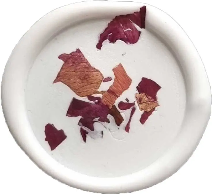 Odicia-lakowe-z-płatkai-róży-miniatura