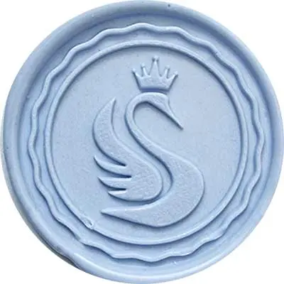 Stwórz wyjątkowe pieczęcie z niebiesko-fioletowym lakierem, który charakteryzuje się elastycznością, odpornością na pękanie i łamanie, idealny do tworzenia pięknych ozdób na papierze.