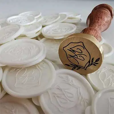 Stempel do laku - Twoja pieczęć do laku ze wzorami zaprojektowanymi przez artystów kaligrafii. Dodaj wyjątkowy styl i elegancję swoim projektom za pomocą tych unikalnych wzorów stworzonych przez utalentowanych artystów kaligrafii