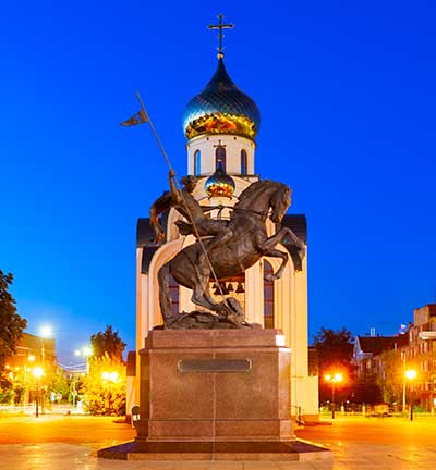 Zdjęcie pomnika Św. Jerzego w Iwanowie